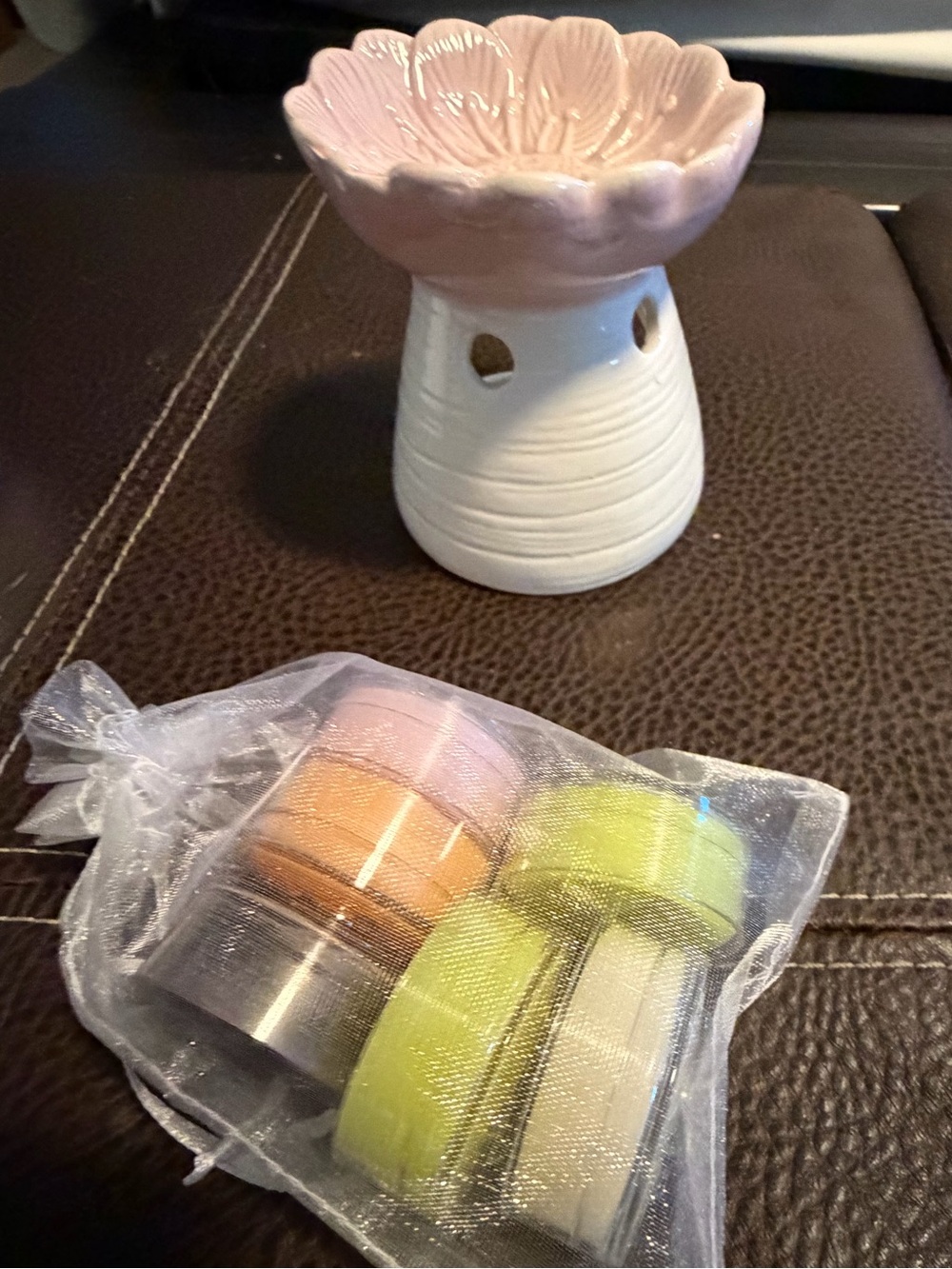 Unbranded Pink Flower Ceramic Oil/Wax Melt Burner w/6 “PartyLite” tea lights.